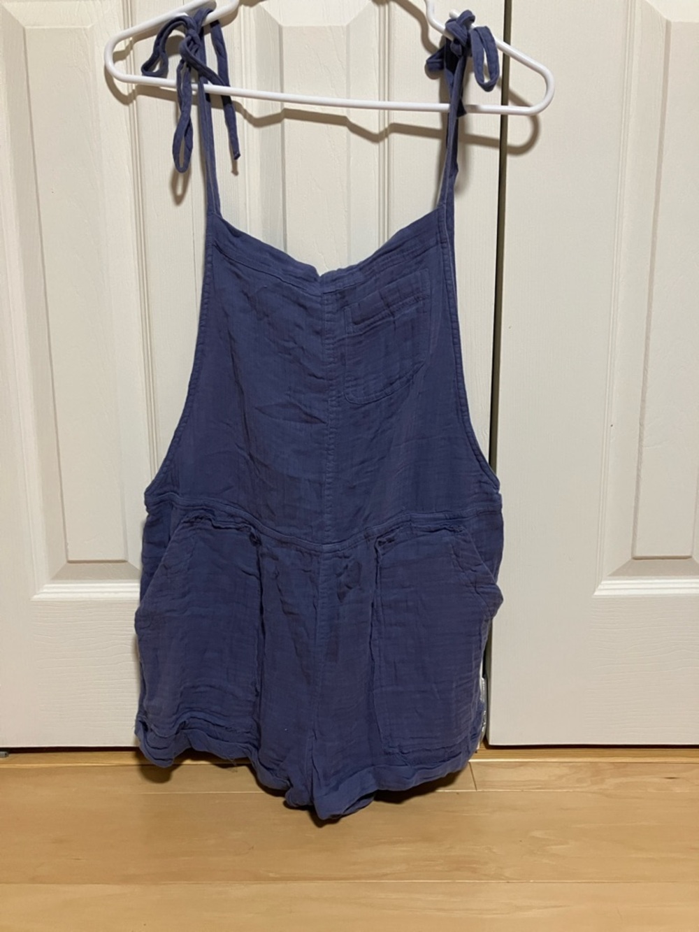 Blue Tie-Shoulder Romper Aberombie & Fitch